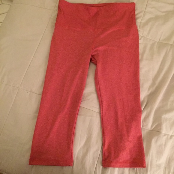 Super cute coral workout leggings will bargain