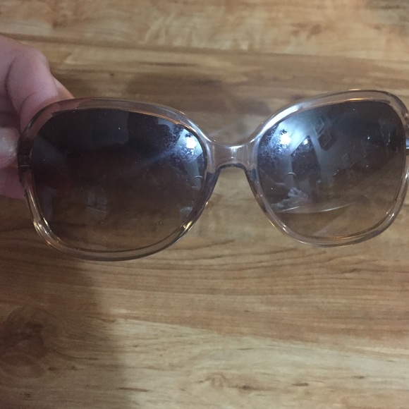 Authentic Coach Sunglasses - Picture 4 of 4