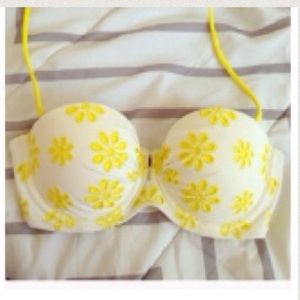 Victoria's Secret Daisy push-up bikini top