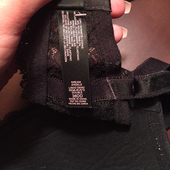 Victoria secret bra. - Picture 2 of 4