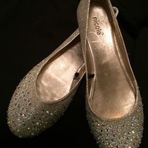 Gold Sparkly Nicole Flats 7 1/2 NWOT