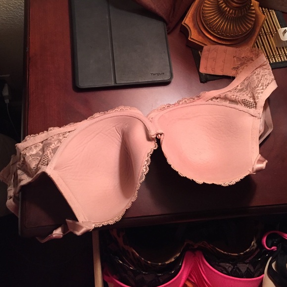 Victoria secret bra. - Picture 4 of 4
