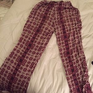 BRANDY MELVILLE FLOWY PANTS