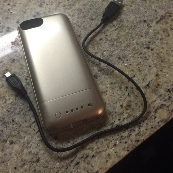 Gold Mophie IPhone 5 charging case - Picture 3 of 3