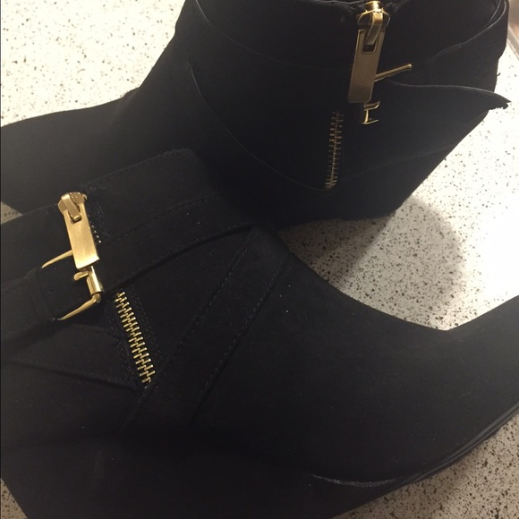 Mossimo Supply Co. Shoes - New mossimo wedges size 10