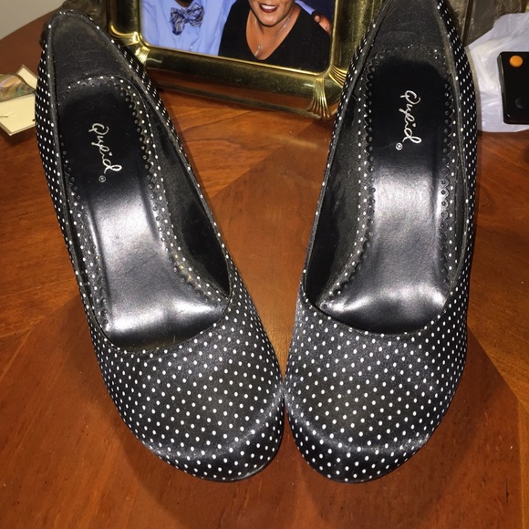 Cute pumps 😌 2 pair