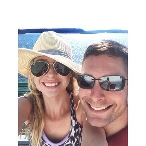 Hello!! 👋🏼👋🏼 meet your posher