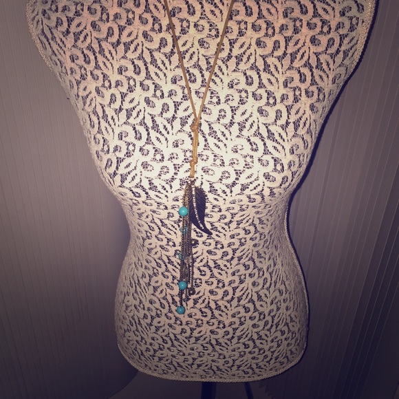 Vintage Style Bronzed Feather w/ diamonds & Beads