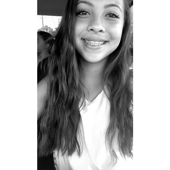 Meet your Posher, Desiree - Picture 1 of 1