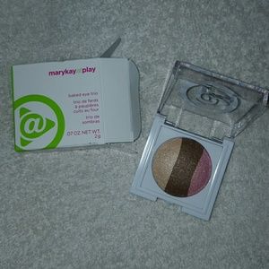Mary Kay @ play....neopolitan baked eye trio...