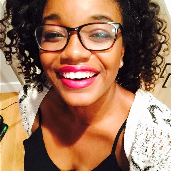 Meet your Posher, Thaisha - Picture 1 of 1