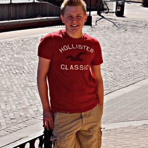 Meet your Posher, Cameron