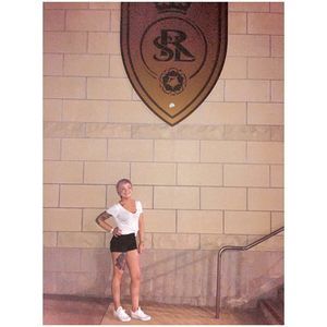 Meet your Posher, Samantha