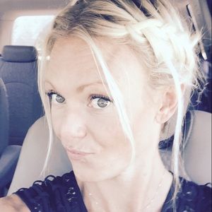 Meet your Posher, Brianne