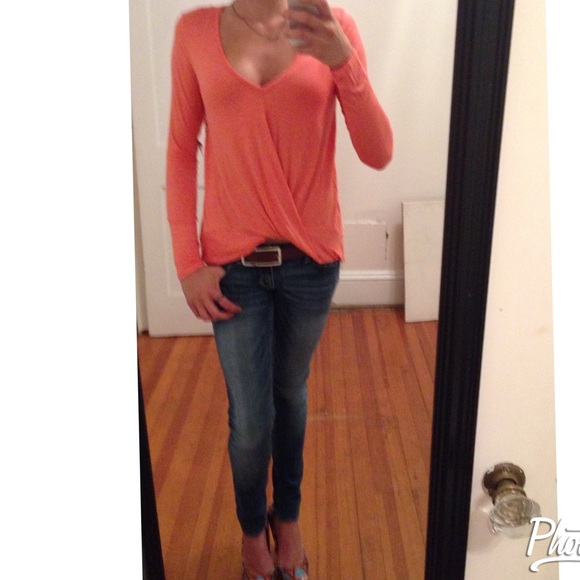 Asymmetrical  Knit Top - Picture 3 of 4