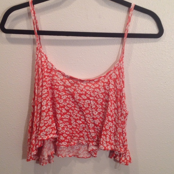 ⚡️ BOGO⚡️ Floral Crop Top - Picture 3 of 3