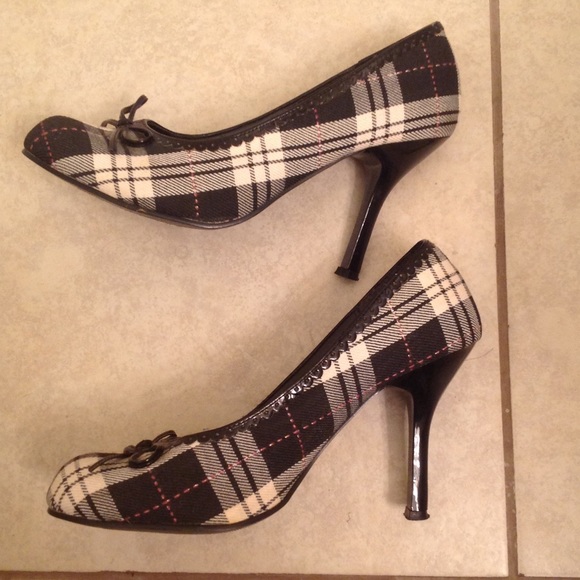 Plaid heels