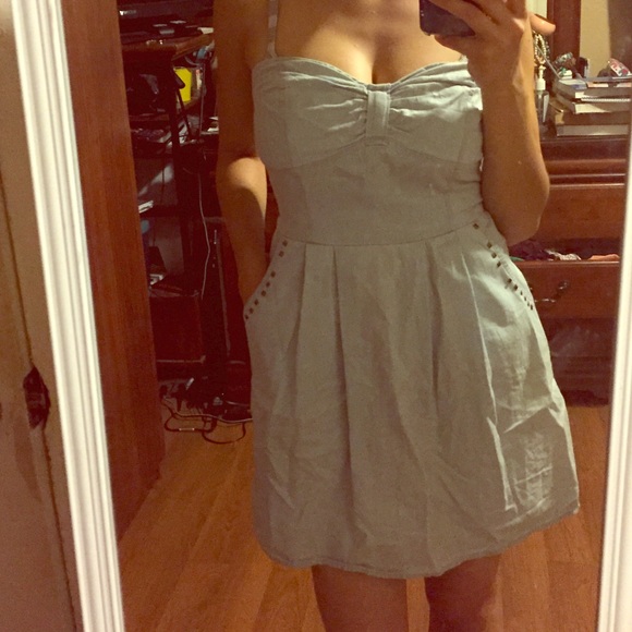 Sweetheart strapless chambray dress