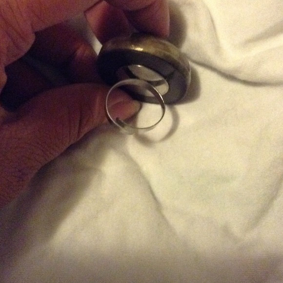 Grey adjustable ring - Picture 3 of 3