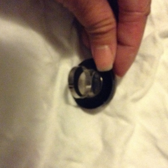 Zebra type designed adjustable ring - Picture 3 of 3