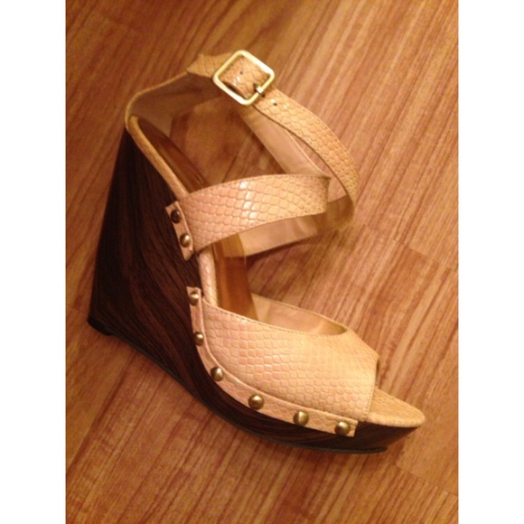 Jessica Simpson Wedge sandals!
