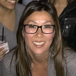 Meet your Posher, Crystal