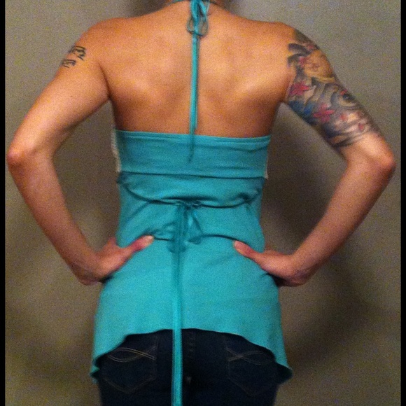 π Boho Crochet Halter Top - Picture 2 of 3