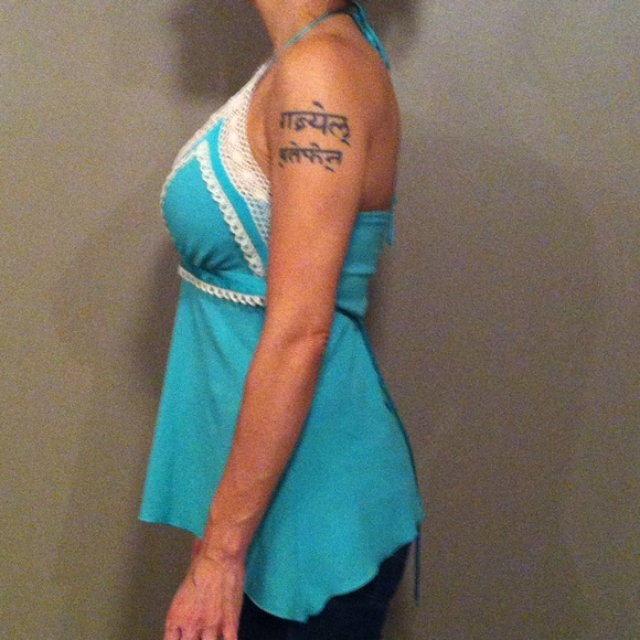 π Boho Crochet Halter Top - Picture 3 of 3