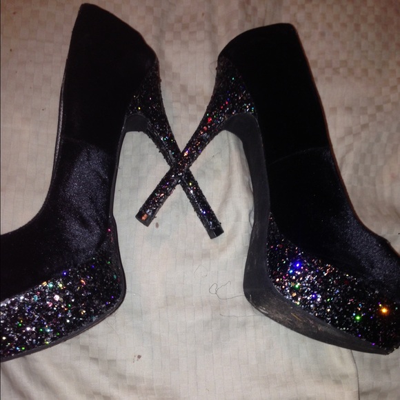 Black Glitter heels - Picture 3 of 4