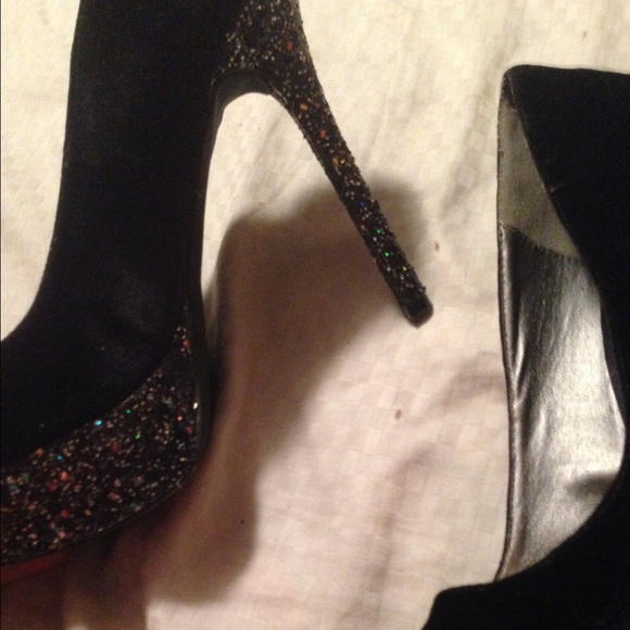 Black Glitter heels - Picture 4 of 4