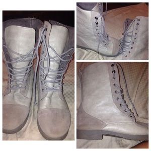 Combat boots