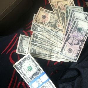 Meet your Posher, Adam