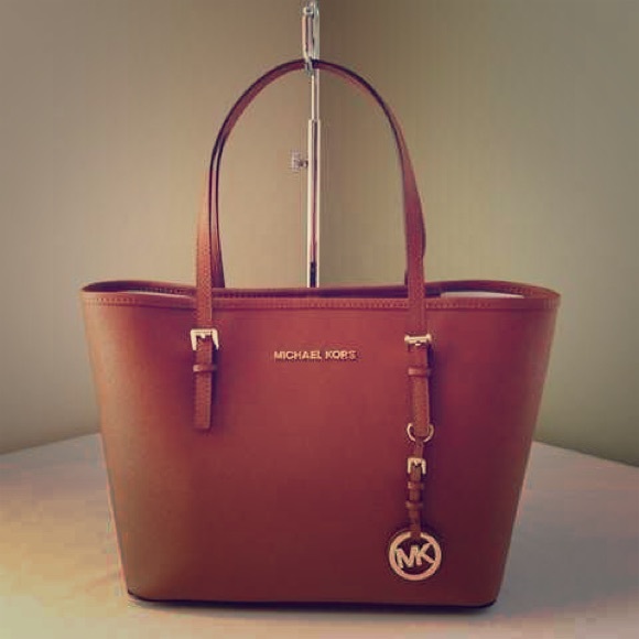 Michael Kors Jet Set Handbag in Brown Saffiano
