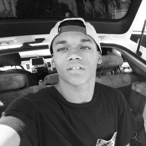 Meet your Posher, Manuel