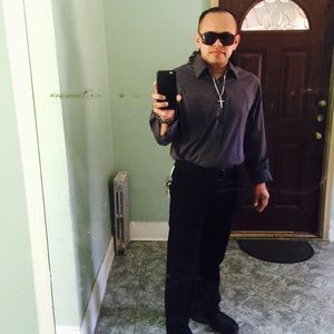 Meet your Posher, Javier