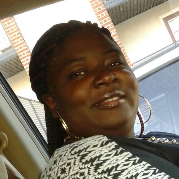 Meet your Posher, Monica - Picture 1 of 1