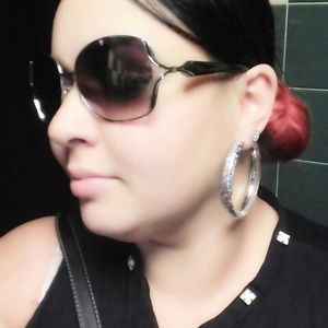 Meet your Posher, Jacquelyn