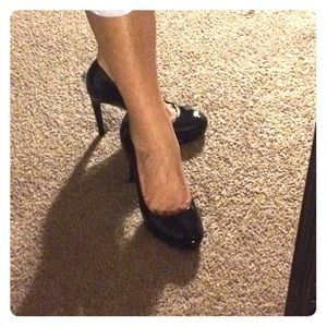 BCBGeneration patent leather heels