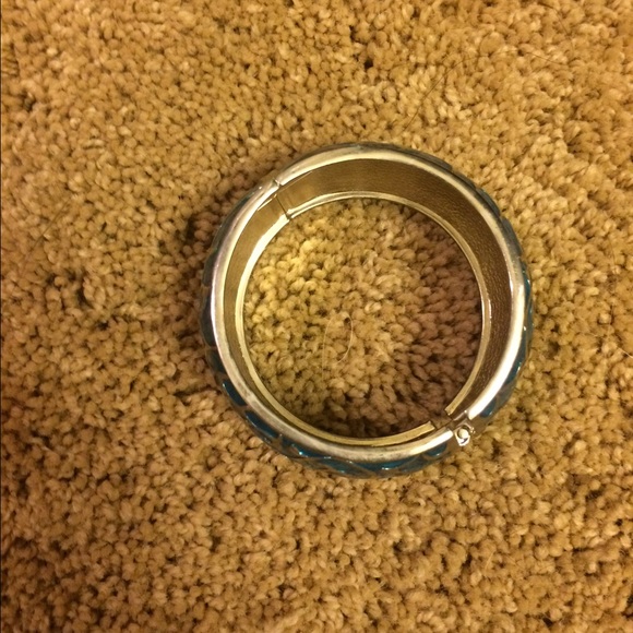 Blue bracelet - Picture 2 of 3