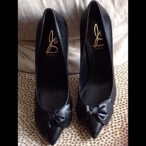 Joan & David black pumps