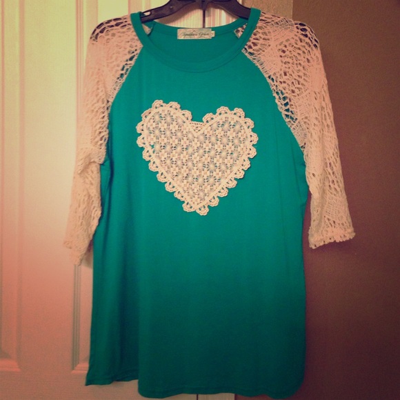 Southern Grace Turquoise & lace heart top size M