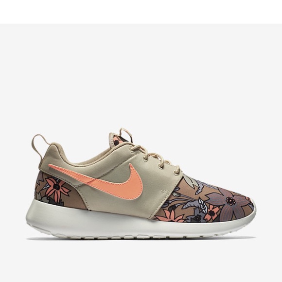 Nike Roshe Swarovski
