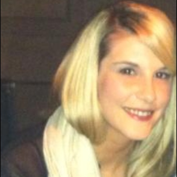 Meet your Posher, Charlotte