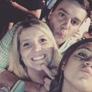 Meet your Posher, Carly