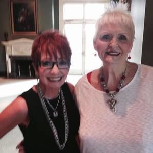 Meet your Posher, Vivi