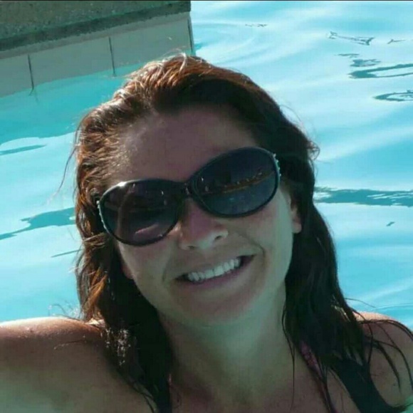 Meet your Posher, Victoria - Picture 1 of 1