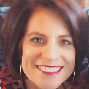 Meet your Posher, Angie