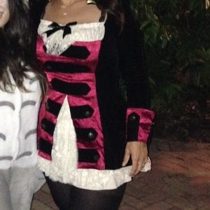 A sexy pirate Halloween costume