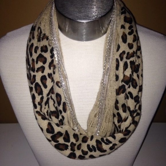 Cheeta scarf