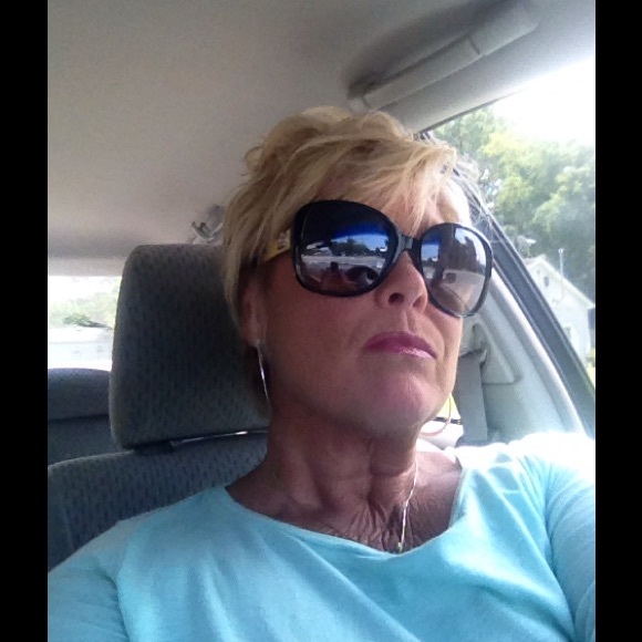 Meet your Posher, Tami - Picture 1 of 1